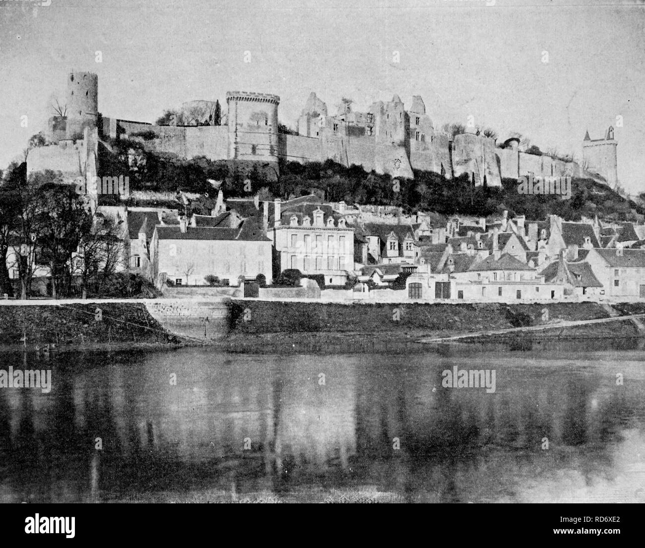 Au début de l'autotype Chateau de Chinon château, Département Indre-et-Loire, France, 1880 Banque D'Images