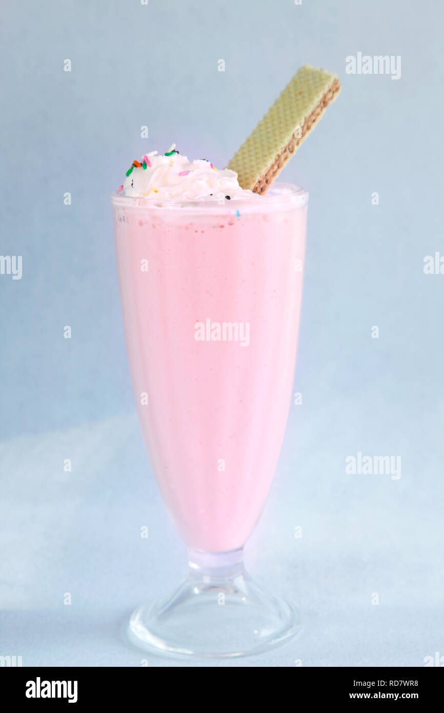 Glace à la fraise Shake Banque D'Images Glace à la fraise Shake Banque D'Images