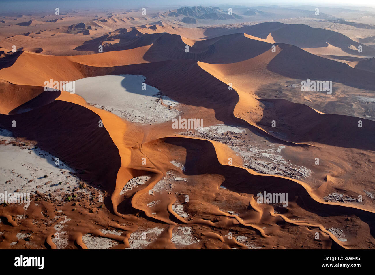 Vue aérienne de Deadvlei - Namib-Naukluft National Park, Namibie, Afrique Banque D'Images