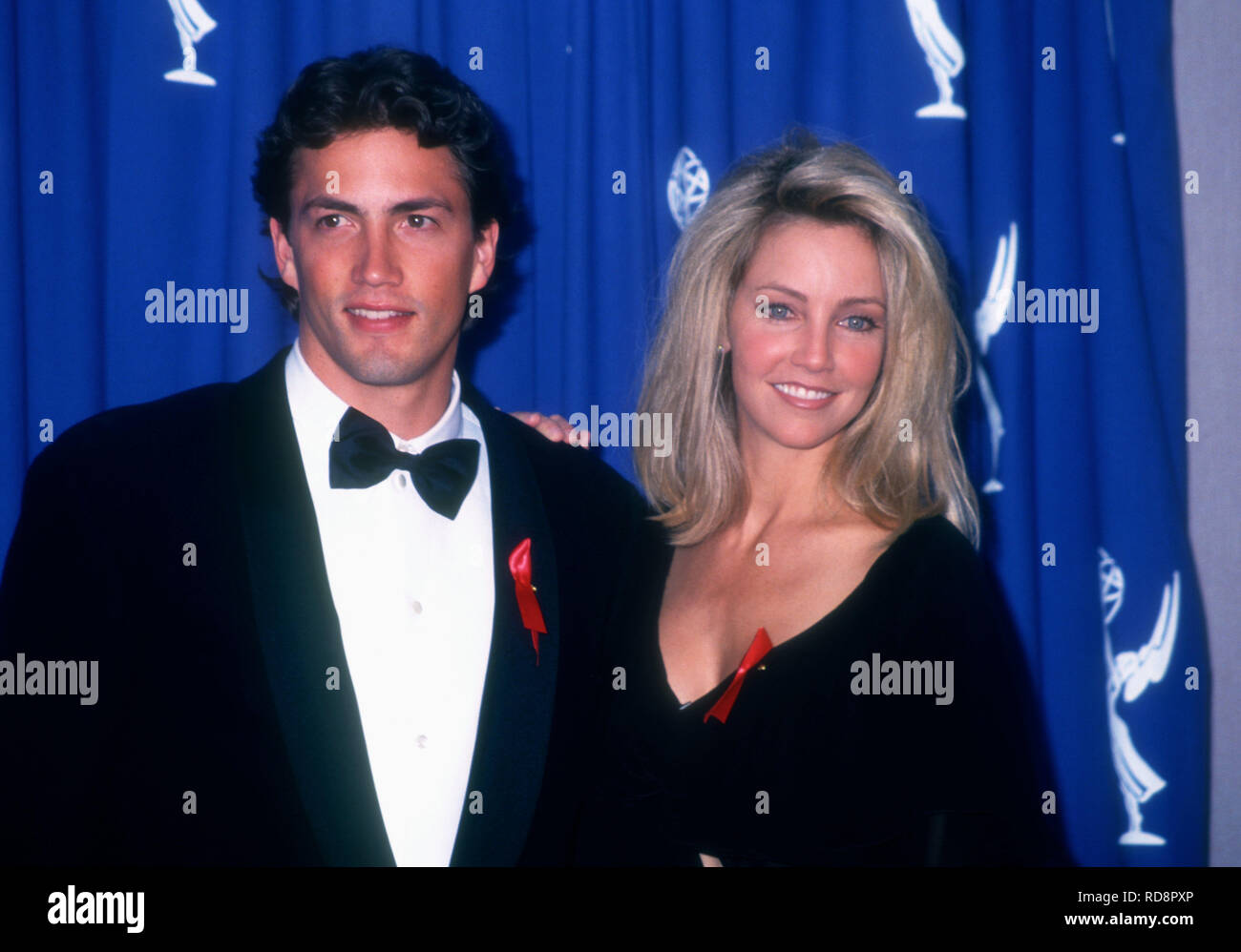 PASADENA, CA - le 19 septembre : l'Acteur Andrew Shue et l'actrice Heather Locklear assister à la 45e Primetime Emmy Awards le 19 septembre 1993 à Pasadena Civic Auditorium à Pasadena, en Californie. Photo de Barry King/Alamy Stock Photo Banque D'Images