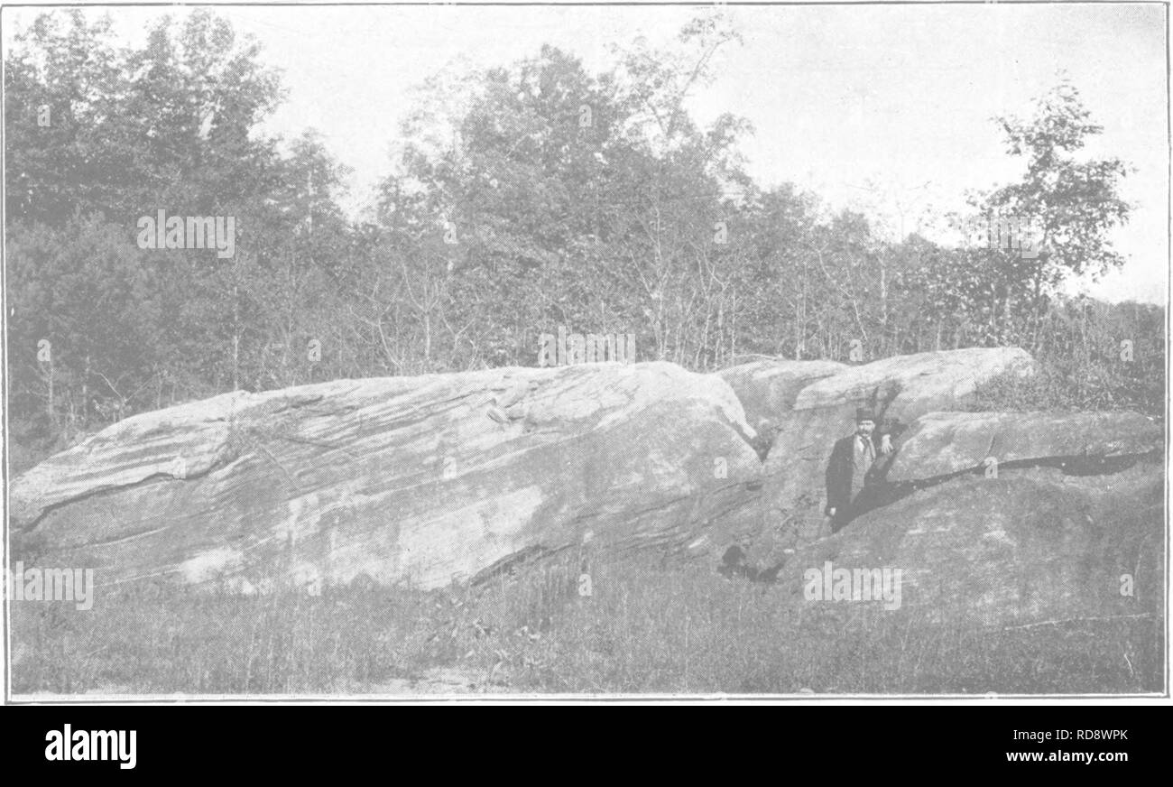 . Un traité sur les roches, les sols et l'altération des roches ;. Pétrologie ; les sols. Fig. 1. Évier trous près de Knoxville, Tennessee. Fig. 2. Chambres de marbre rongé par les eaux météoriques, Pickens County, en Géorgie.. Veuillez noter que ces images sont extraites de la page numérisée des images qui peuvent avoir été retouchées numériquement pour plus de lisibilité - coloration et l'aspect de ces illustrations ne peut pas parfaitement ressembler à l'œuvre originale.. Merrill, George[P] erkins 1854-. New York, Londres, The Macmillan Company Banque D'Images