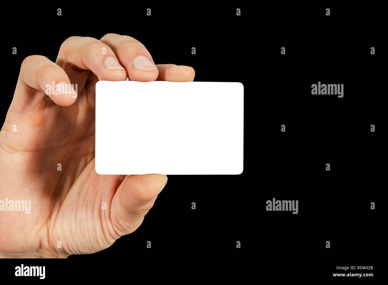 Business man holding a blank business card vide isolé avec un écran blanc. Businessman présentant sa carte d'affaires. Holding carte vierge. White busin Banque D'Images