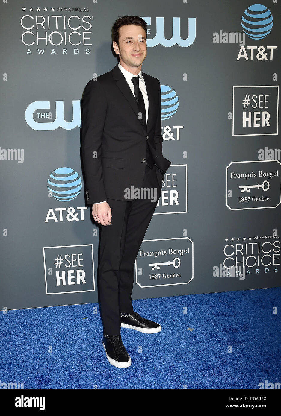 SANTA MONICA, CA - le 13 janvier : Justin Hurwitz arrive à la 24e conférence annuelle de l'Critics' Choice Awards assiste à la 24e édition au Critics' Choice Awards Banque D'Images