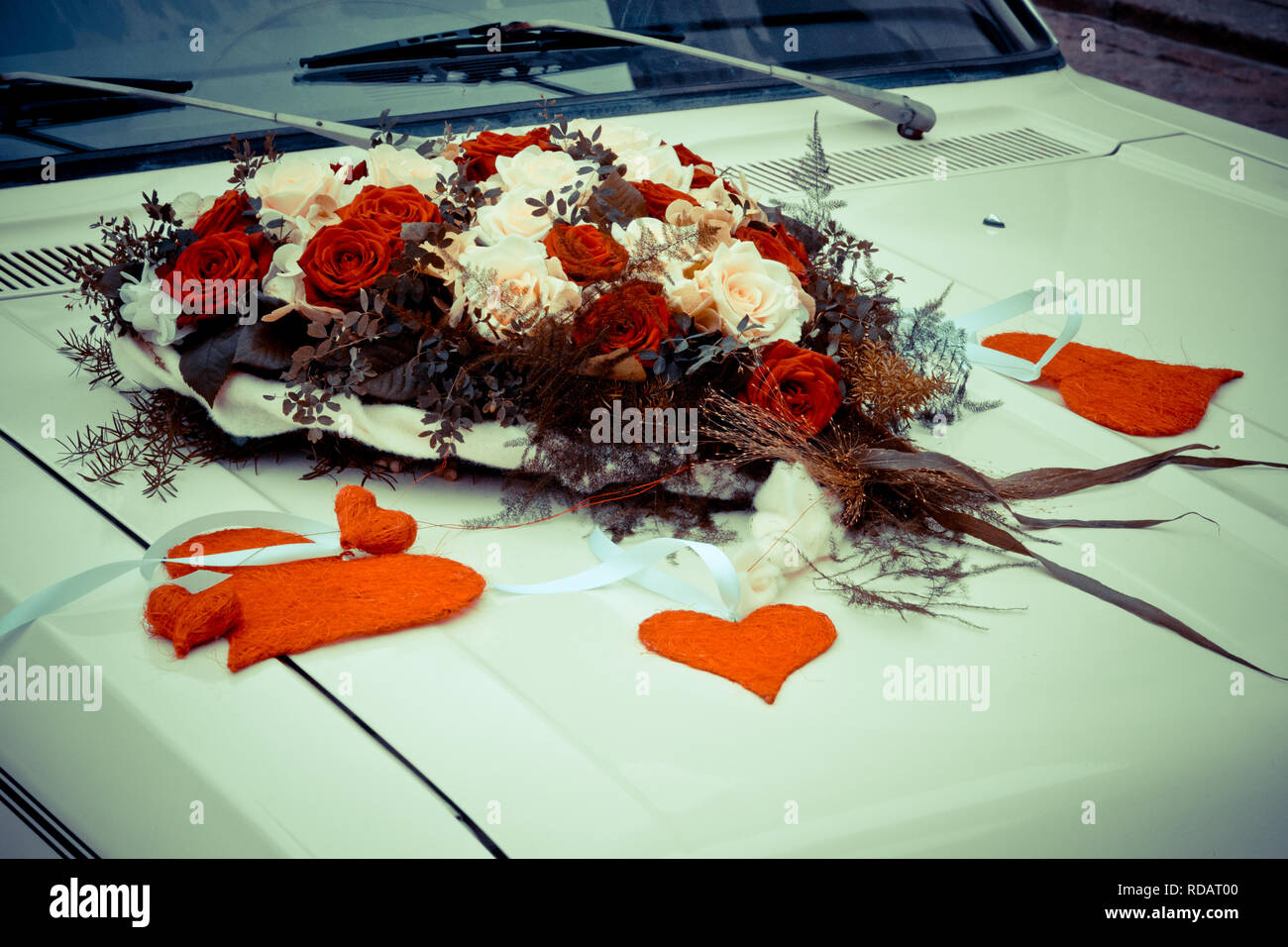 limousine décoration coeur Saint valentin décoration mariage voiture décoration