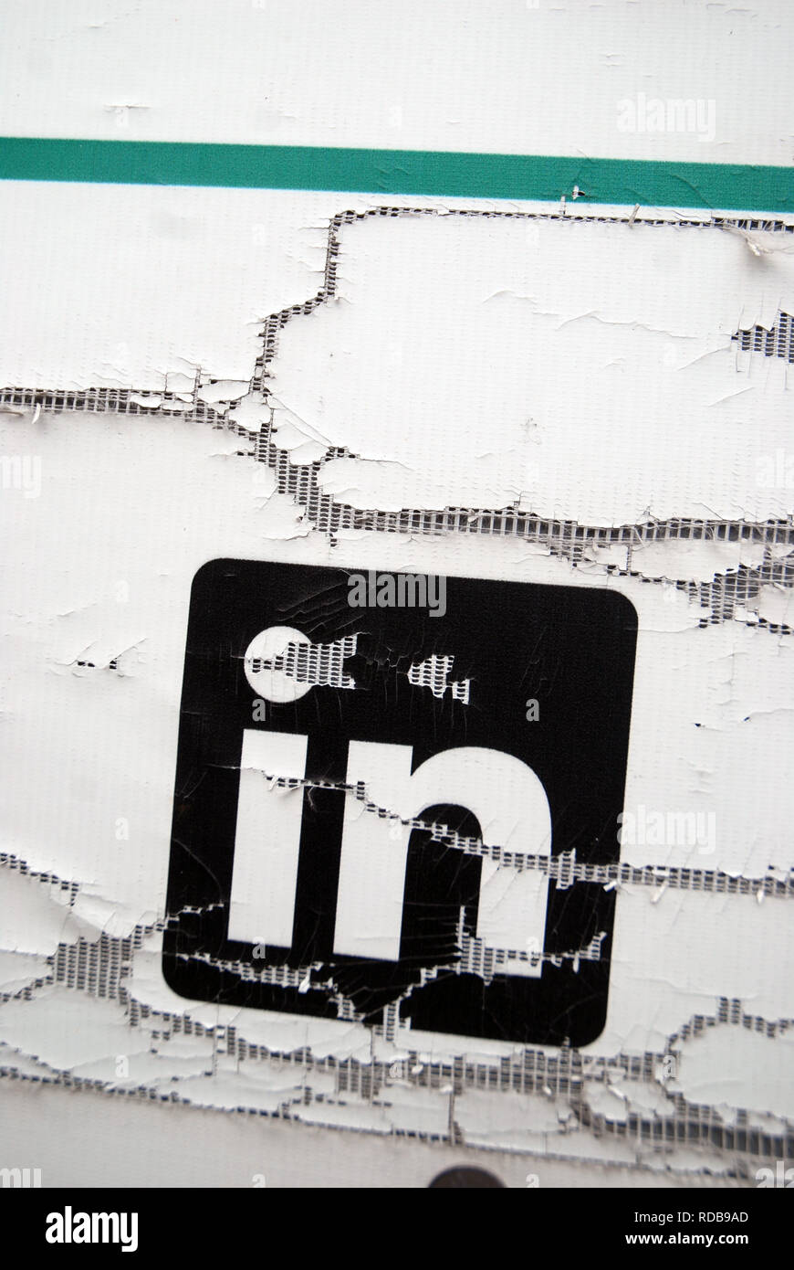 Ancienne affiche de Linkedin Logo, Portsmouth, Royaume-Uni. Banque D'Images