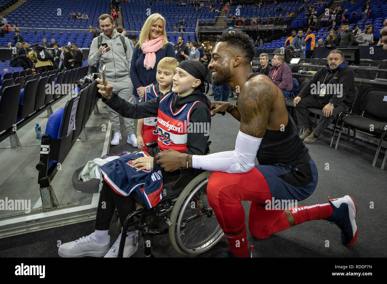 Londres, Royaume-Uni. 17 Jan 2019. Washington Wizards les joueurs faisant un enfant malade les rêves se réalisent à l'O2 Arena, Uk,score final : 101 100 assistants Knicks. Crédit : Jason Richardson/Alamy Live News Banque D'Images