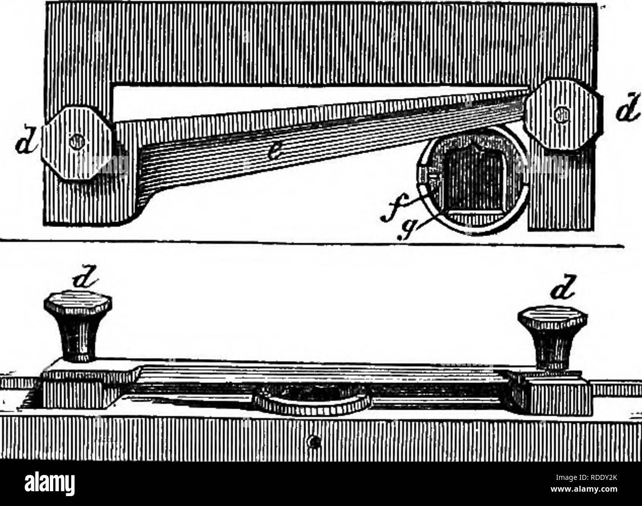 . Un traité pratique sur l'utilisation du microscope, y compris les différentes méthodes de préparation et d'examen animales, végétales, minérales et des structures. Microscopie Microscopes ;. 336. Manipulation de threads dans le pouce, le chef qui, b, est divisé en vingt-cinq parties ; les divisions sont coupés si profonde, qu'une partie étroite du coin. Veuillez noter que ces images sont extraites de la page numérisée des images qui peuvent avoir été retouchées numériquement pour plus de lisibilité - coloration et l'aspect de ces illustrations ne peut pas parfaitement ressembler à l'œuvre originale.. Quekett, John, 1815-1861. Londres, H. Bailliere ; [etc. Banque D'Images
