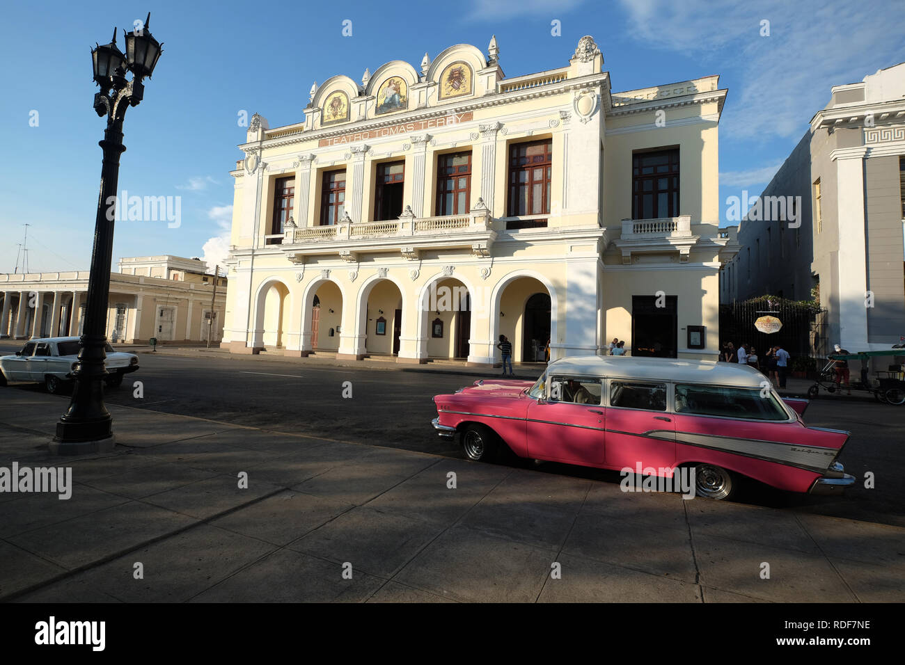 Teatro Tomas Terry près de Parque José Martí, La Havane, Cuba, Caraïbes, Amériques Banque D'Images