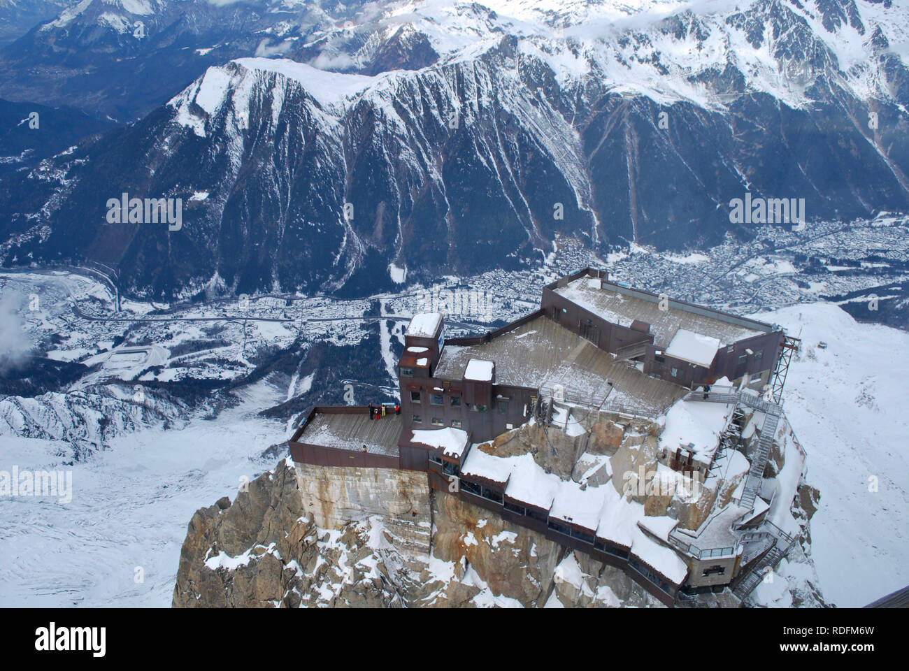 Le Massif du Mont Blanc dans les Alpes françaises. Aiguille du Midi, Chamonix, Mont Blanc, France Banque D'Images