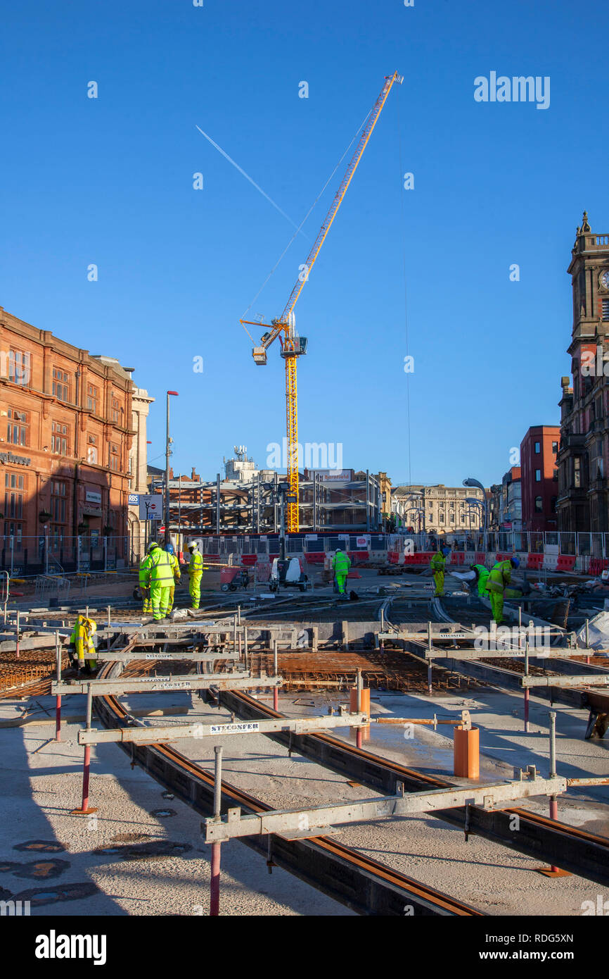 L'extension du Tramway de Blackpool se joindre à la route le long de la promenade de la gare du nord de Blackpool, le long de Talbot Road de North Pier, devrait être achevé et ouvert en 2019. Les £22m extension fait partie du projet de régénération de la passerelle Talbot à la gare du nord de Blackpool. Il comprend un nouveau tramway, d'un quatre étoiles Holiday Inn et d'office et les unités de vente au détail à laisser. Banque D'Images