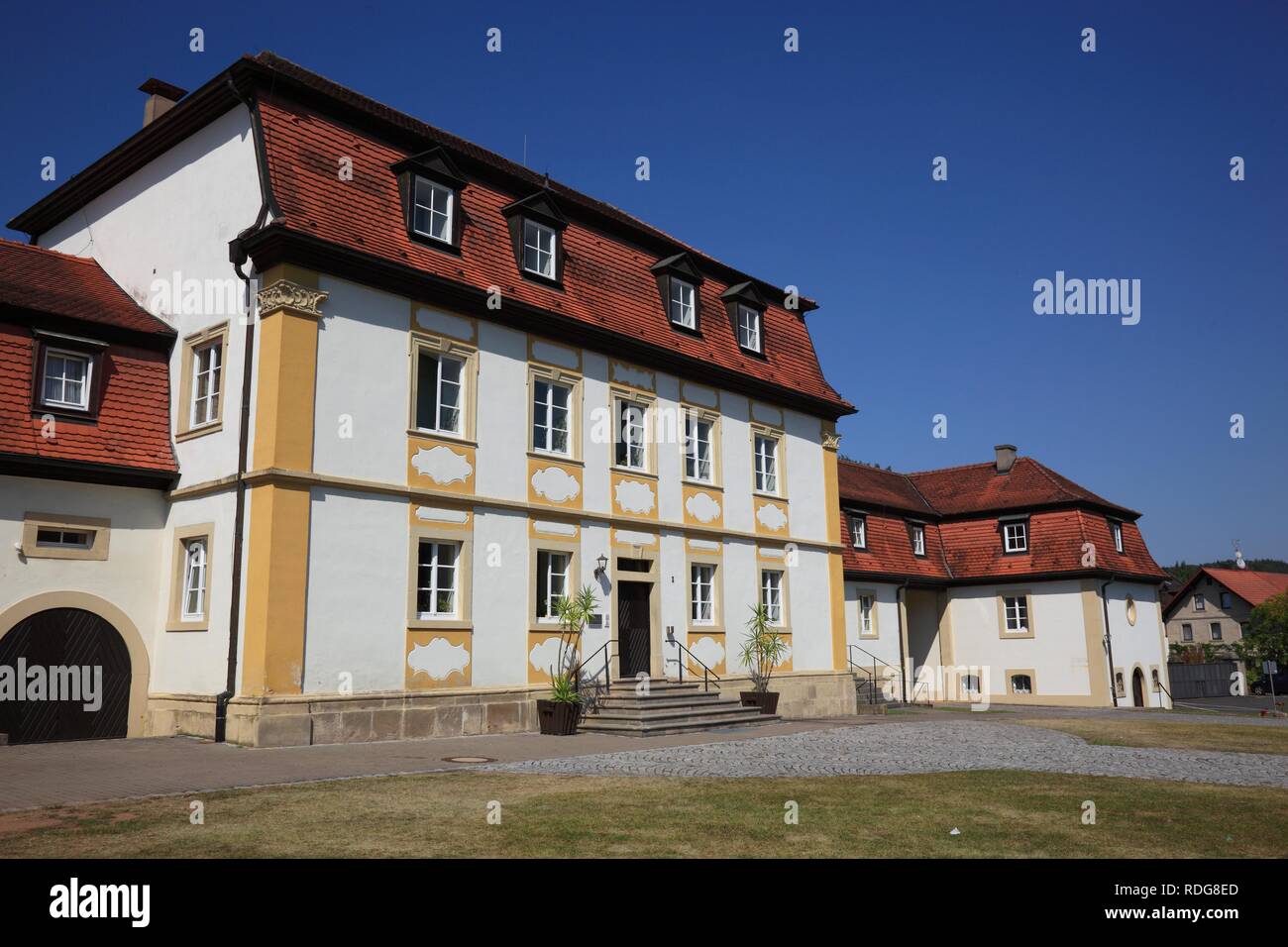 Château à douves Gleisenau Wasserschloss, Hassberge, district de Basse Franconie, Bavière Banque D'Images