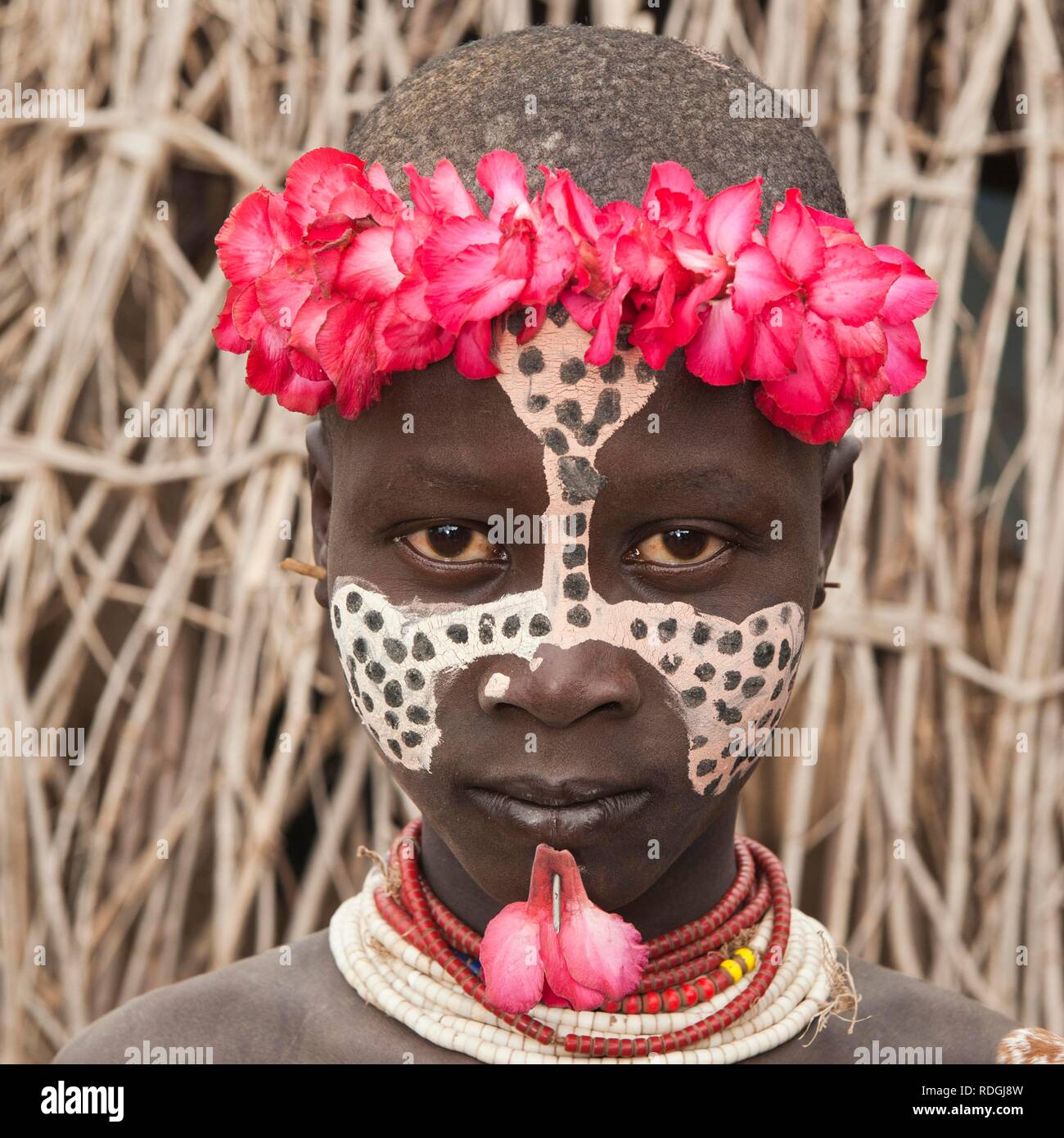 Headband necklaces jewellery african Banque de photographies et d'images à  haute résolution - Alamy