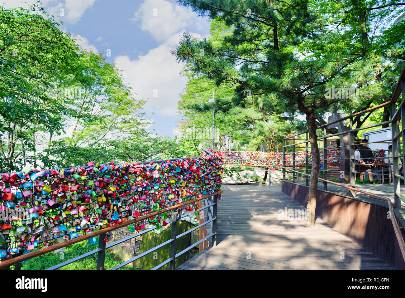 L'amour des serrures à la Tour N de Séoul, namsan mountain. La Corée du Sud. Banque D'Images