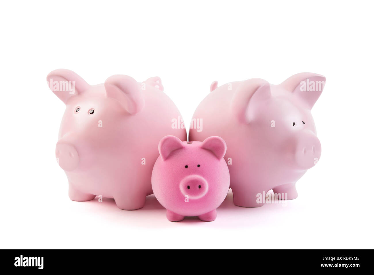 Groupe de Piggy Banks over white background with clipping path Banque D'Images