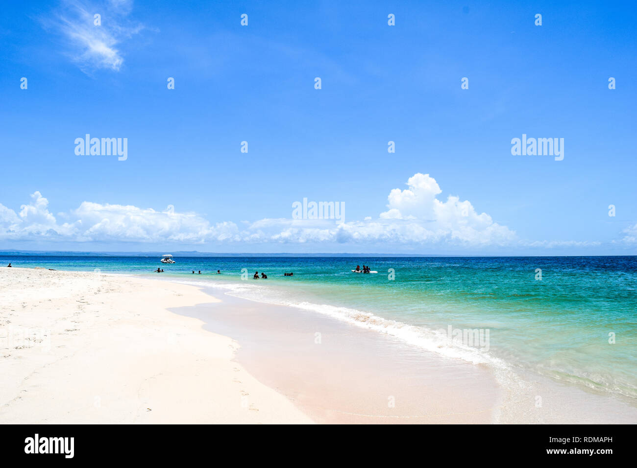 Palm Beach de l'île paradis idyllique Tropicale - Caraïbes - Cayo Levantado Banque D'Images