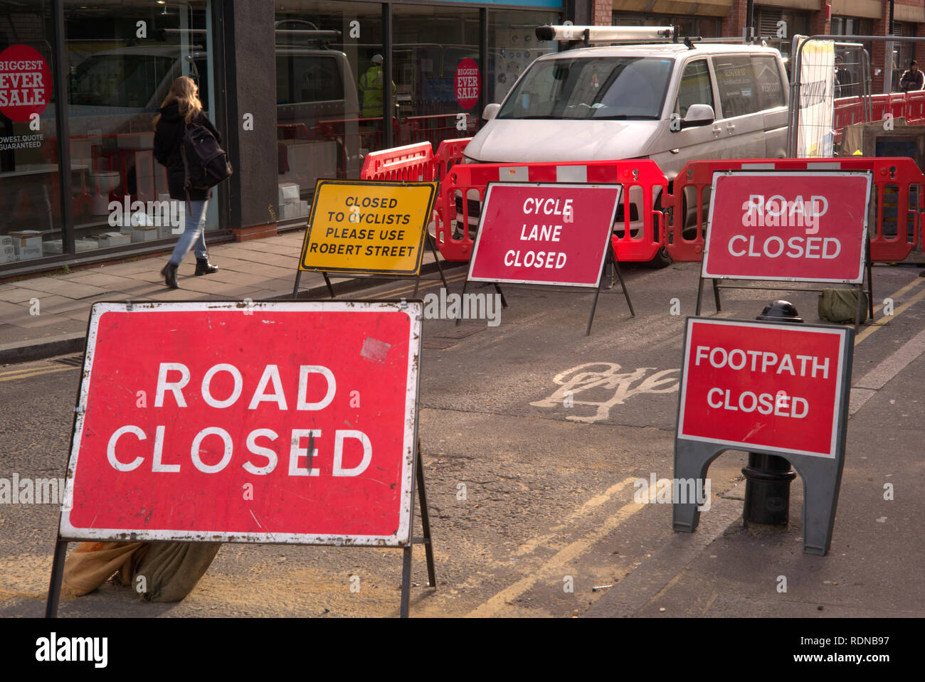 Brighton, Angleterre le 15 janvier 2019. Route fermée sur la rue Kensington. Banque D'Images