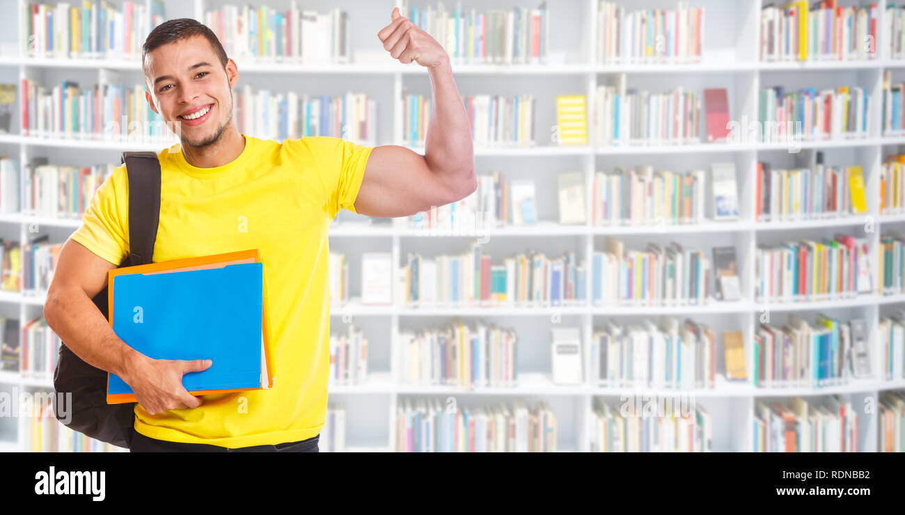 Jeune homme étudiant bannière succès fort pouvoir d'apprentissage enseignement personnes bibliothèque Banque D'Images