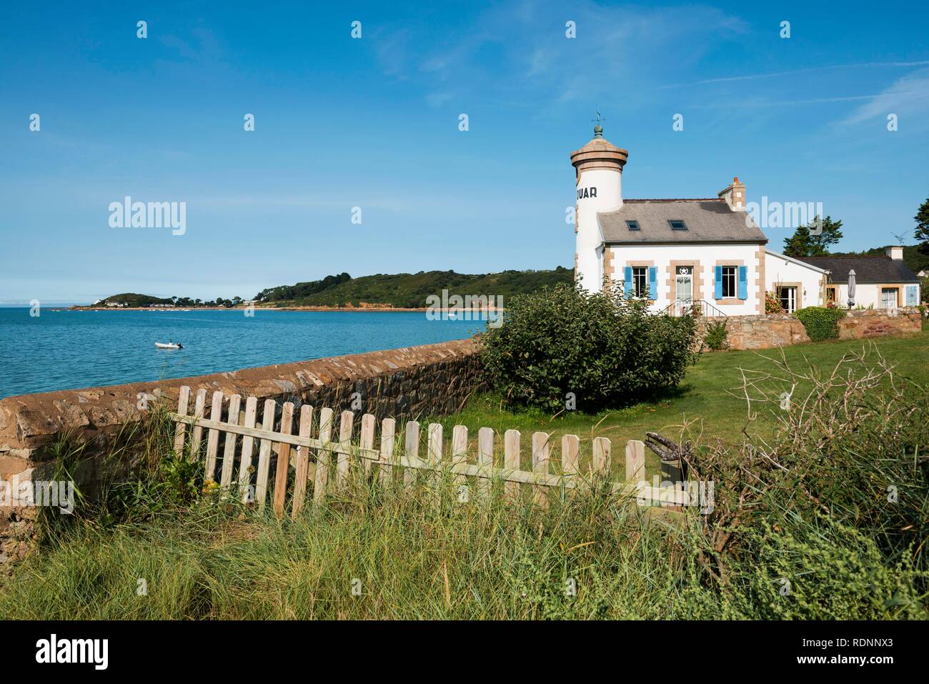 Maison de la mer, Plougrescant, Côte de Granit Rose, Côtes d'Armor, Bretagne, France Banque D'Images