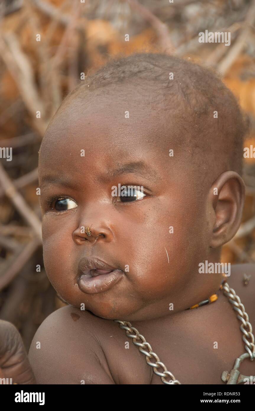 Les Nyangatom, Bume Buma ou bébé, vallée de l'Omo, Ethiopie, Afrique Banque D'Images