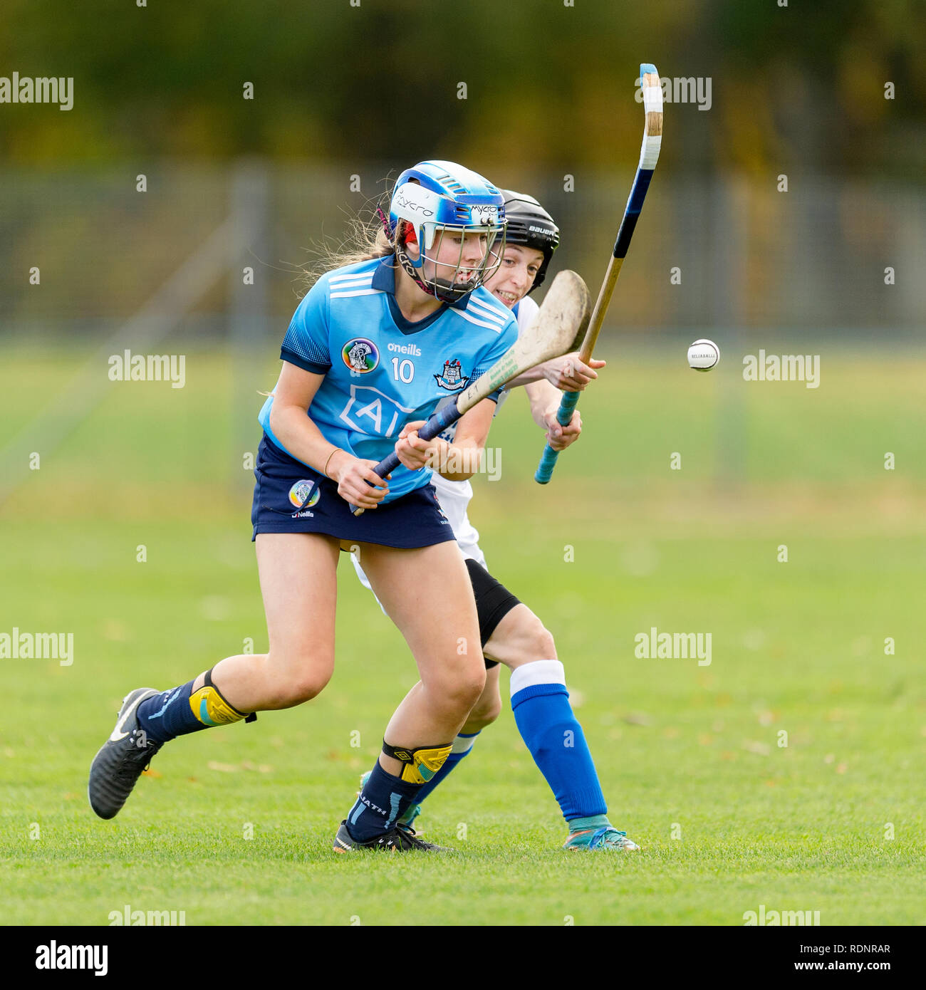 Marine Harvest Ecosse v Dublin shinty camogie, match joué à l'Bught, Inverness. Banque D'Images