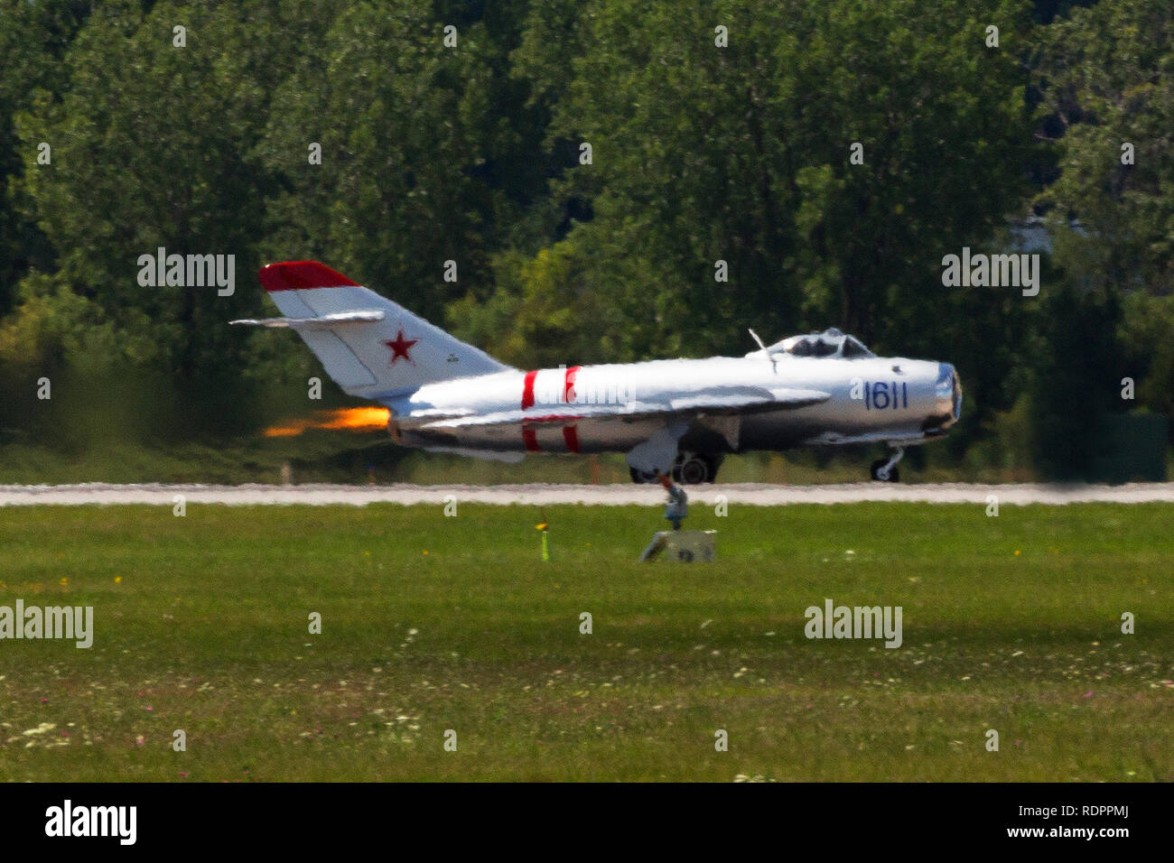 Mikoyan-Gurevich MIG-17 F, chasseur à réaction subsonique élevé du USSRthat ont combattu dans la guerre de Corée à l'air show Banque D'Images