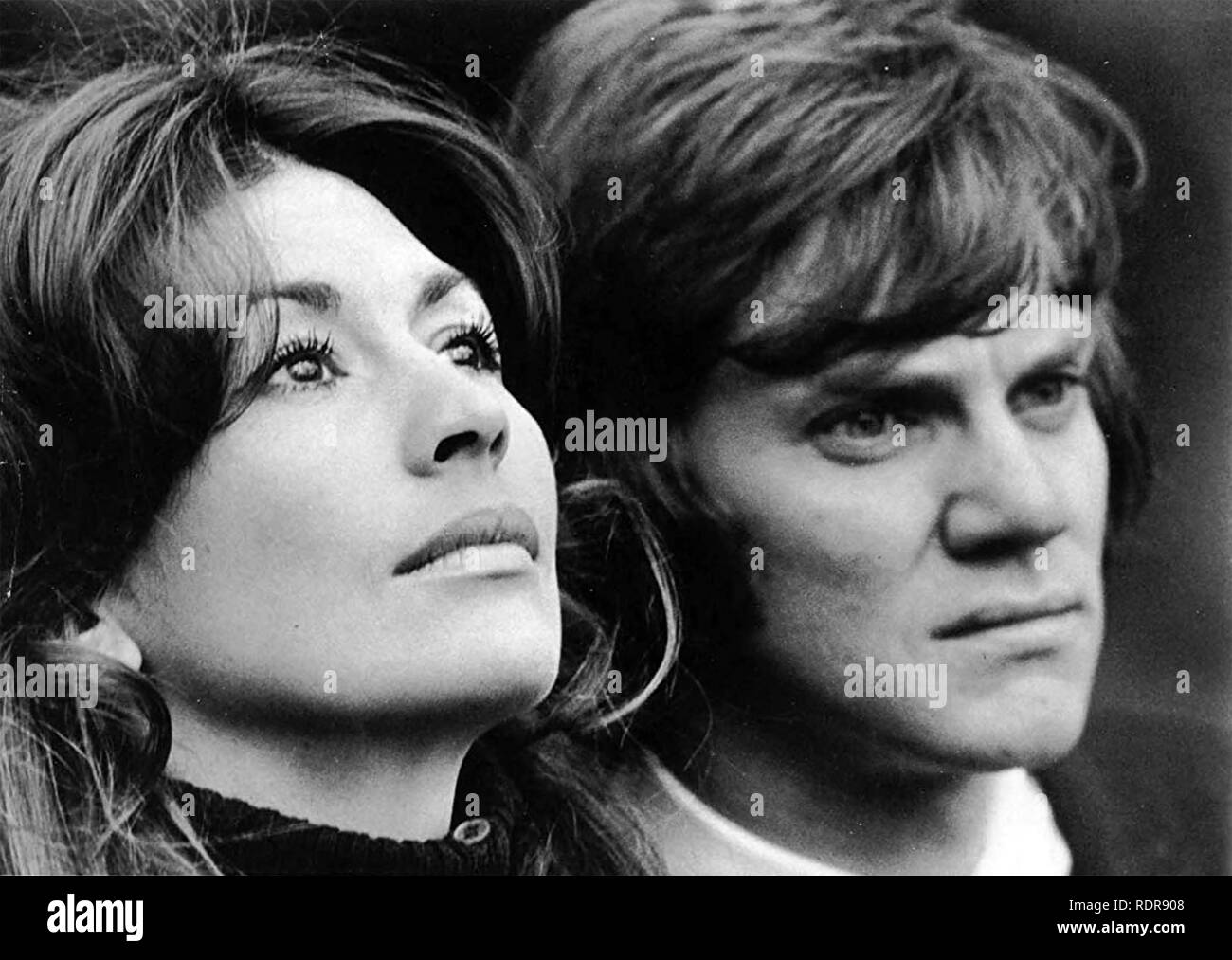 Les RAGING MOON 1971 MGM-EMI film avec Nanette Newman et Malcolm McDowell Banque D'Images