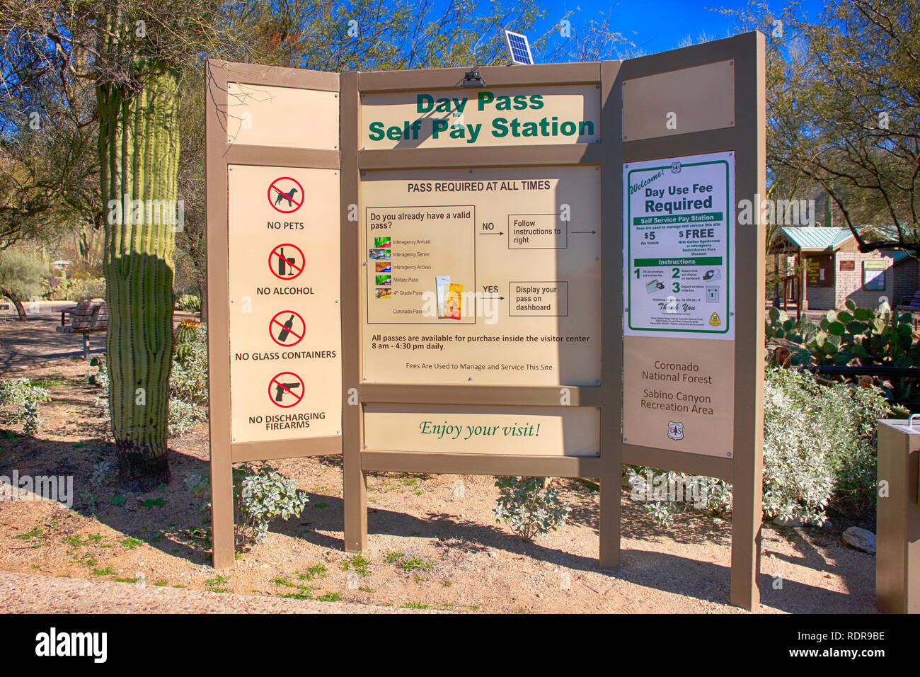 Sabino Canyon National Forest information sign in Tucson Arizona Banque D'Images