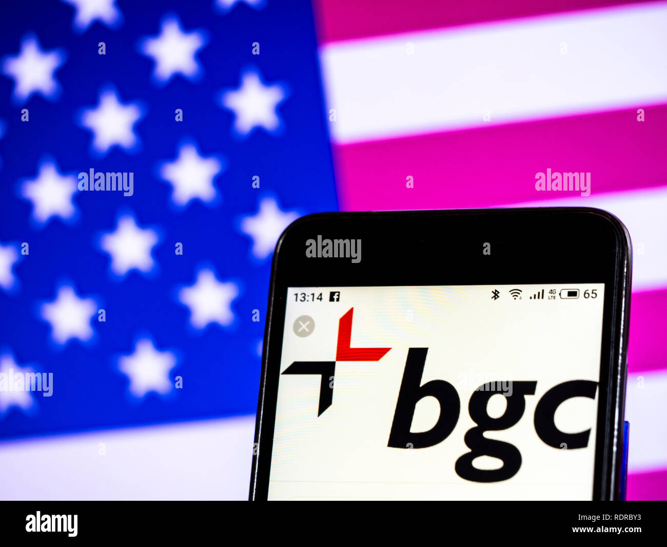 BGC Partners Financial services company logo vu affichée sur smart phone Banque D'Images