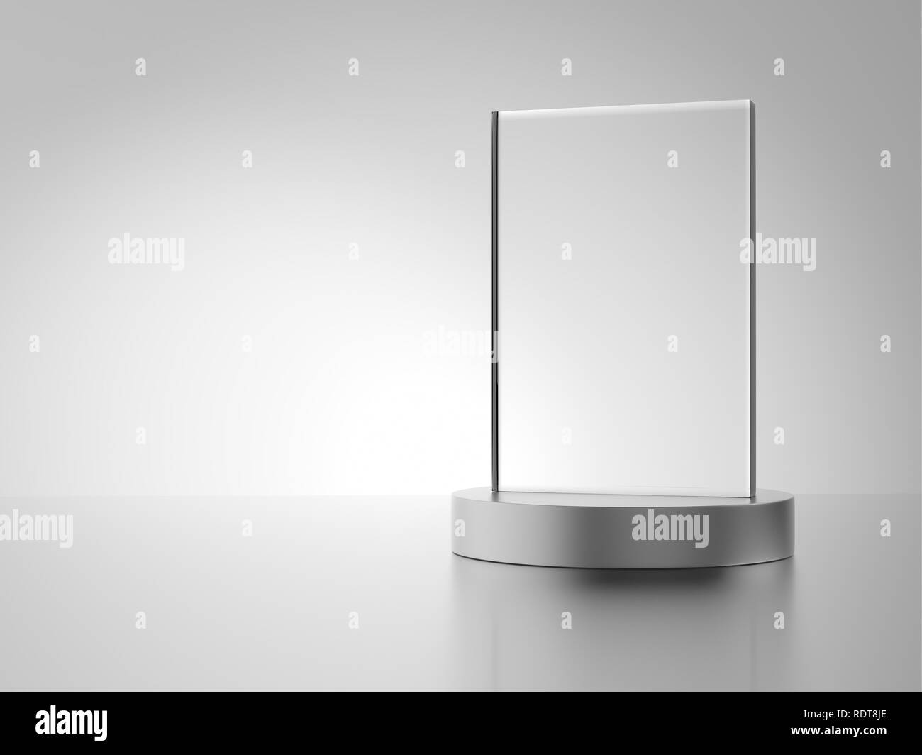 Trophée en verre avec base en métal Banque D'Images