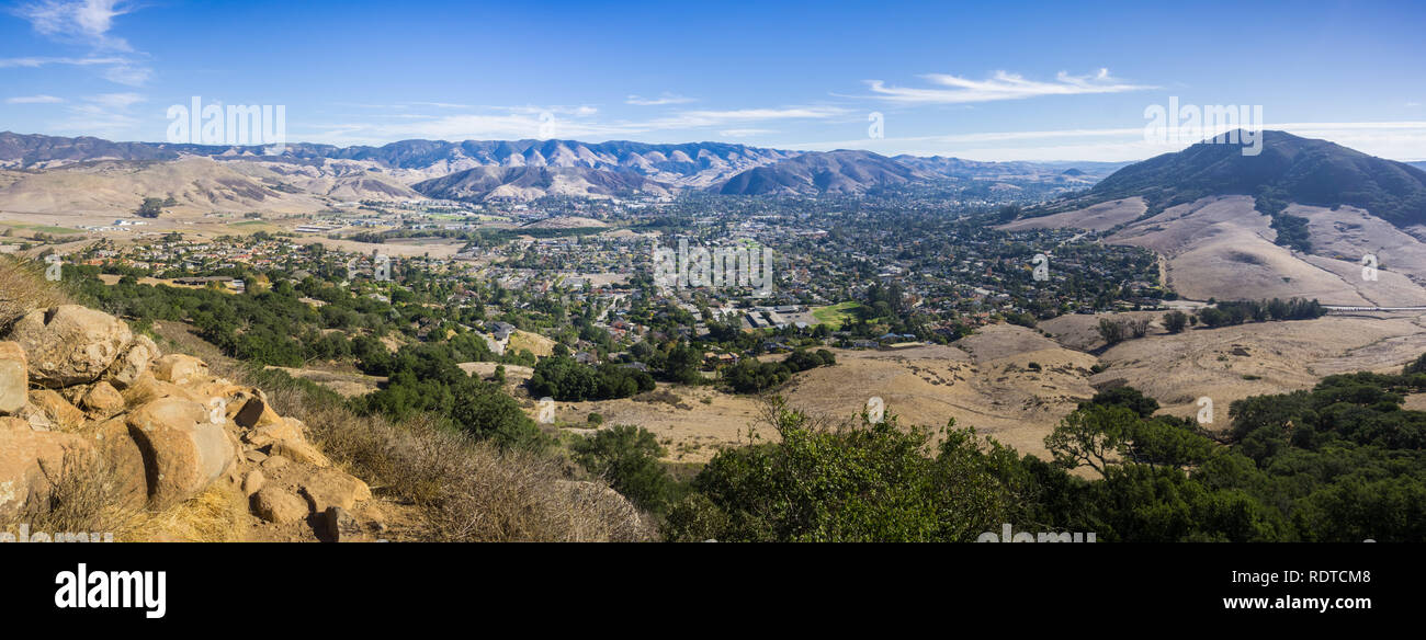 Vue aérienne de San Luis Obispo à partir du sentier de randonnée à Mgr Pic, Californie Banque D'Images