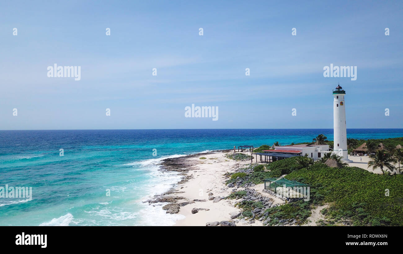 Belle vieille école Light House drone coups différentes vues de l'Île Cozumel mexique Banque D'Images