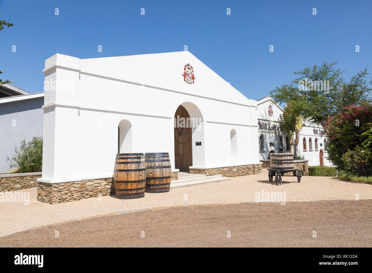 Van Loveren Wine Estate, Robertson, Breede River Valley, Western Cape Winelands, Afrique du Sud. La cave et dégustation de vin avec le lieu de vente au détail Banque D'Images
