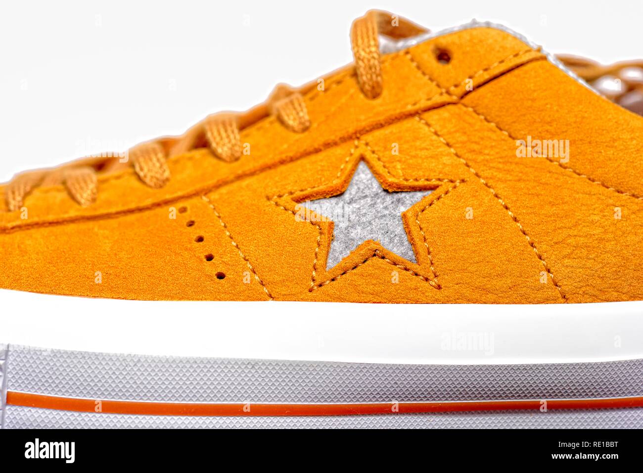 Chuck Taylor All Stars casual chaussures sneaker jaune loisirs Banque D'Images