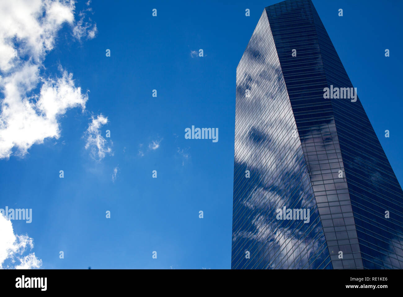 Glas tower Madrid Banque D'Images