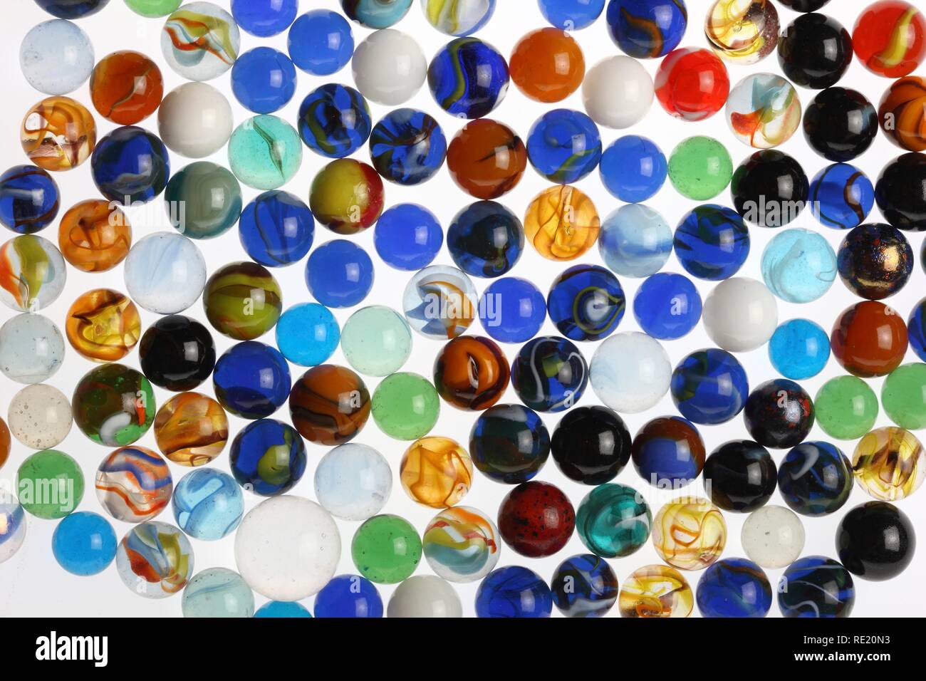 Billes de verre, de différentes couleurs et tailles Banque D'Images