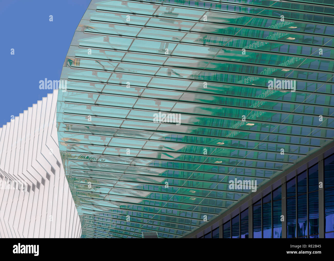 Résumé d'architecture de l'extérieur du centre des congrès de Miami Beach à Miami Beach, Floride Banque D'Images