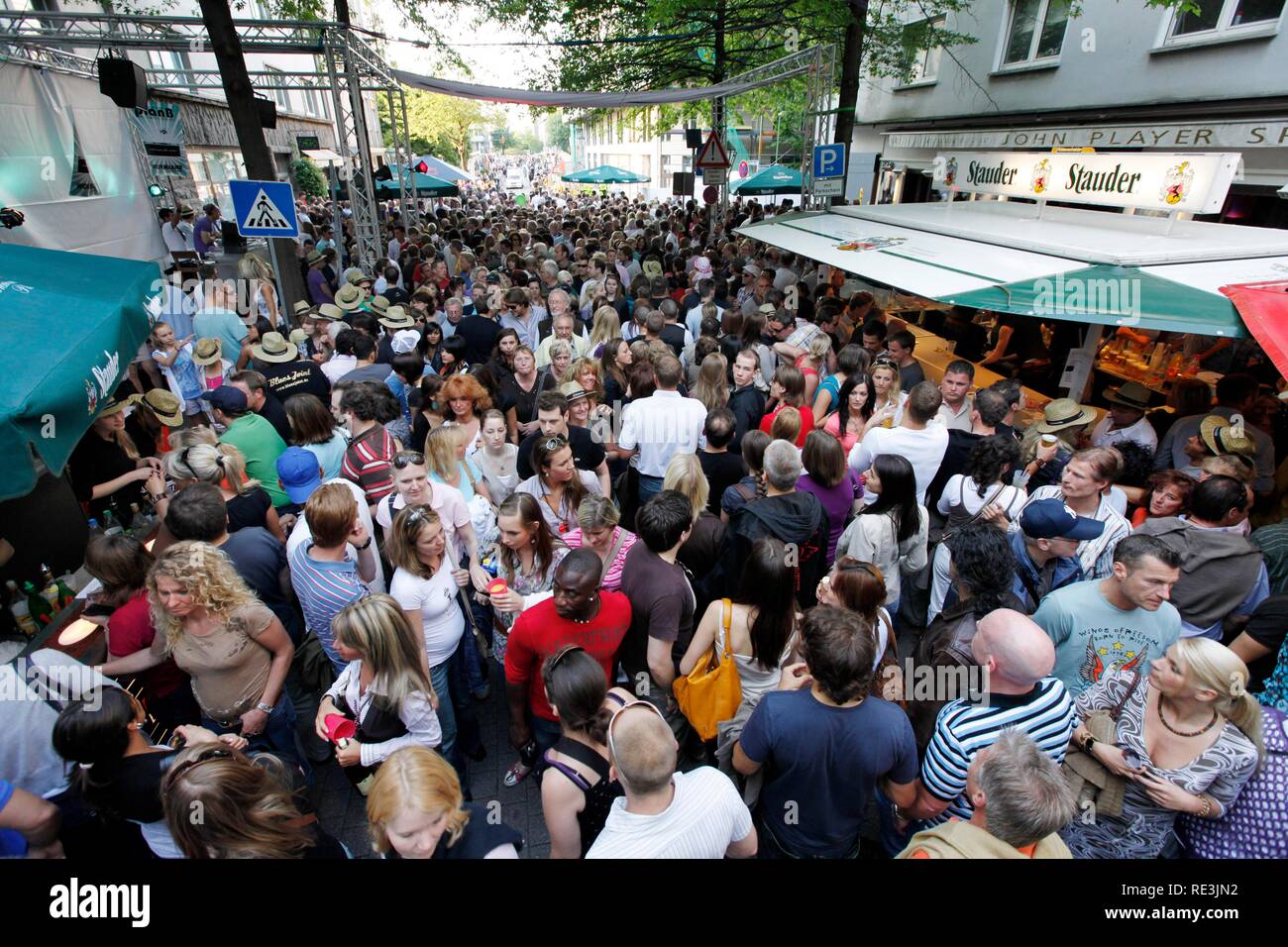 'Rue-Fest' Festival, un des plus grands festivals de rue dans la région de la Ruhr, Ruettenscheider Strasse à Essen Banque D'Images