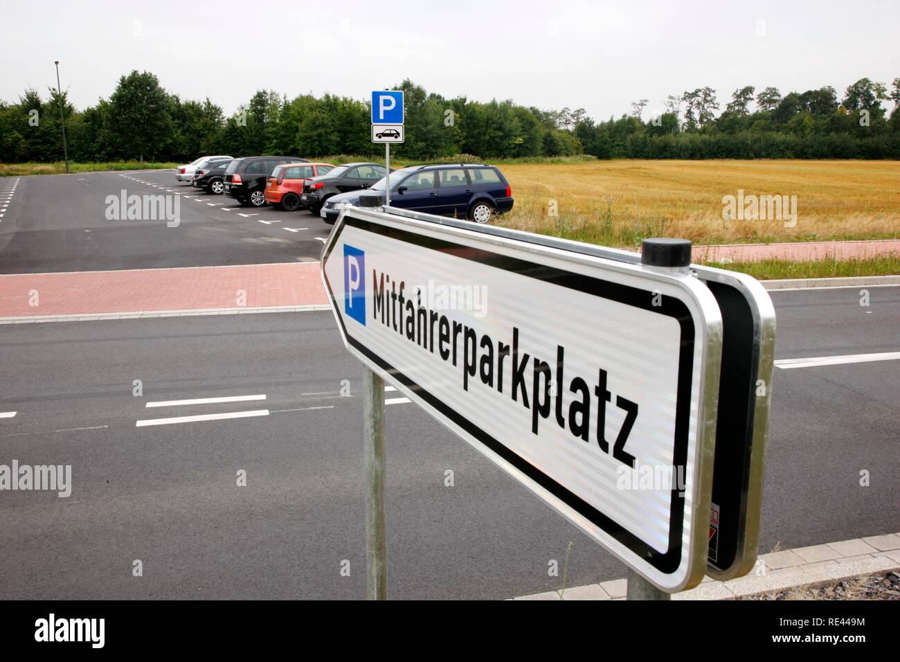 Inscrivez-Mitfahrerparkplatz, tramper parking à l''autoroute A2, en covoiturage, près de Boenen, Rhénanie du Nord-Westphalie Banque D'Images Inscrivez-Mitfahrerparkplatz, tramper parking à l''autoroute A2, en covoiturage, près de Boenen, Rhénanie du Nord-Westphalie Banque D'Images