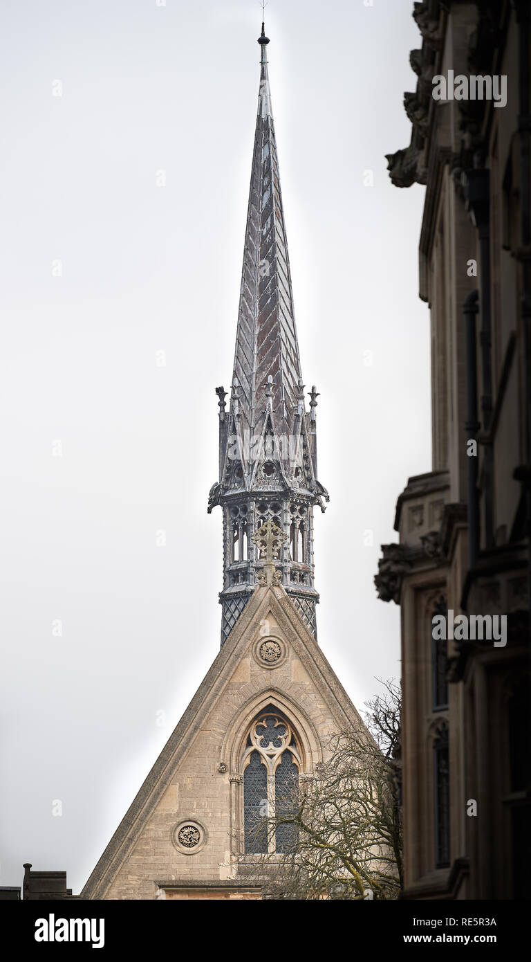 La flèche en bois au-dessus de la chapelle de l'Exeter College, Université d'Oxford, en Angleterre. Banque D'Images