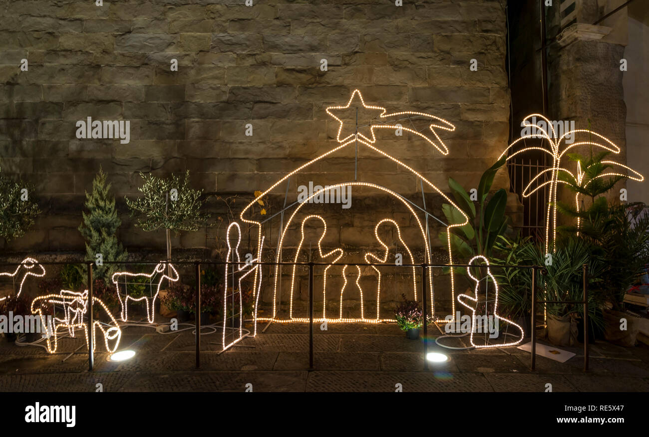 Belle piscine crèche dans la Piazza del Duomo, Pistoia, Toscane, Italie Banque D'Images