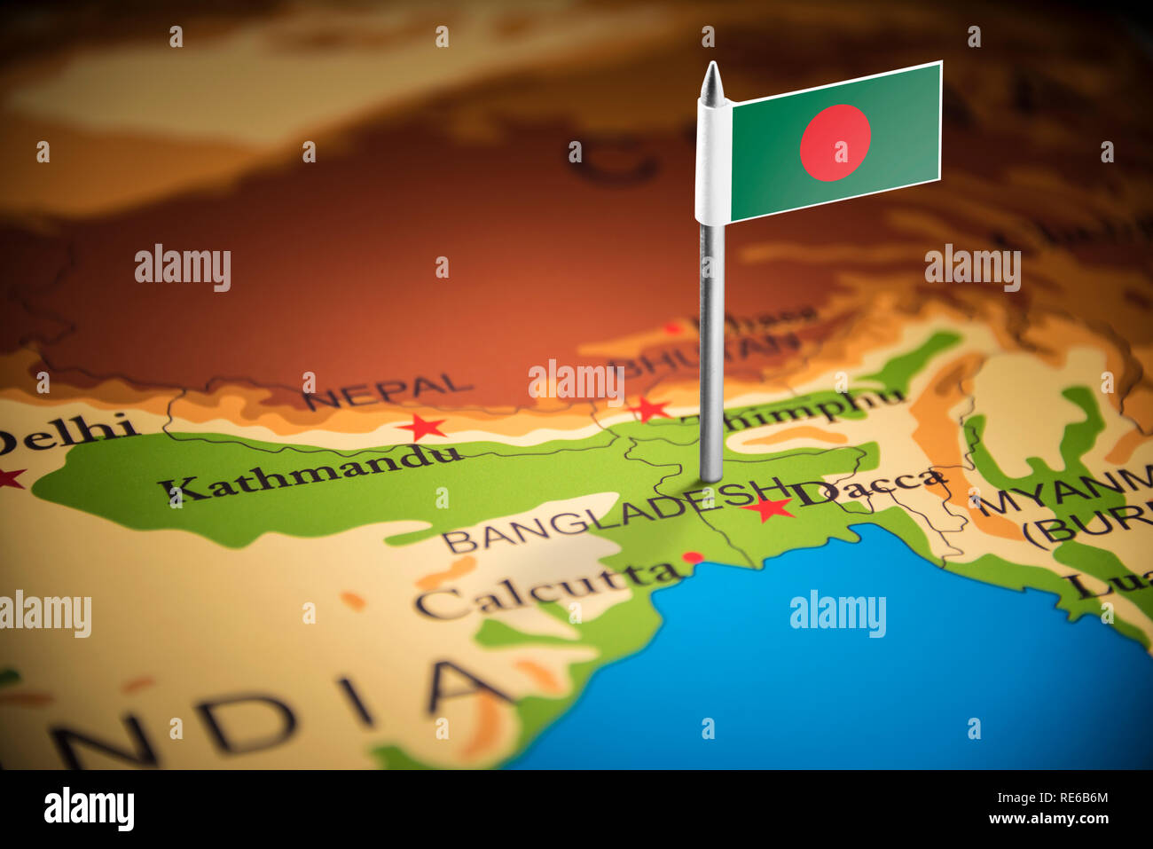 Le Bangladesh marqués d'un drapeau sur la carte Banque D'Images