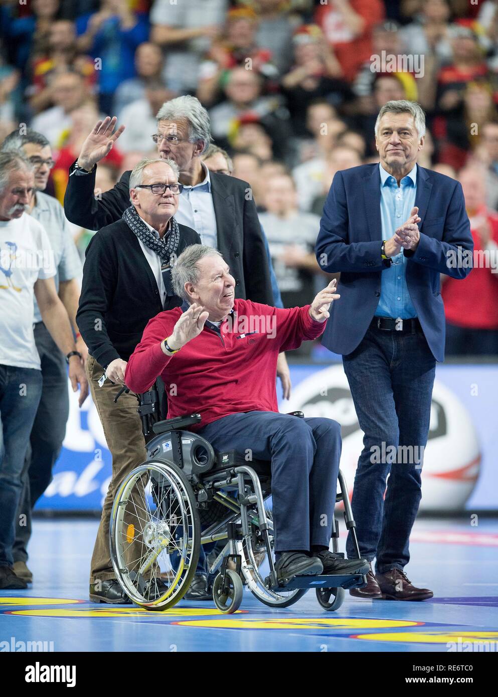 L'équipe championne du monde de handball 1978 célèbre son 65e anniversaire avec son withspieler Joachim DECKARM (avant/ancien joueur de handball). Tour principal Groupe I, l'Allemagne (GER) - Islande (ISL) 24 - 19, le 23/05/2019 à Koeln/Allemagne. Coupe du Monde de Handball 2019, à partir de la 10.01. - 27.01.2019 en Allemagne/Danemark. Dans le monde d'utilisation | Banque D'Images