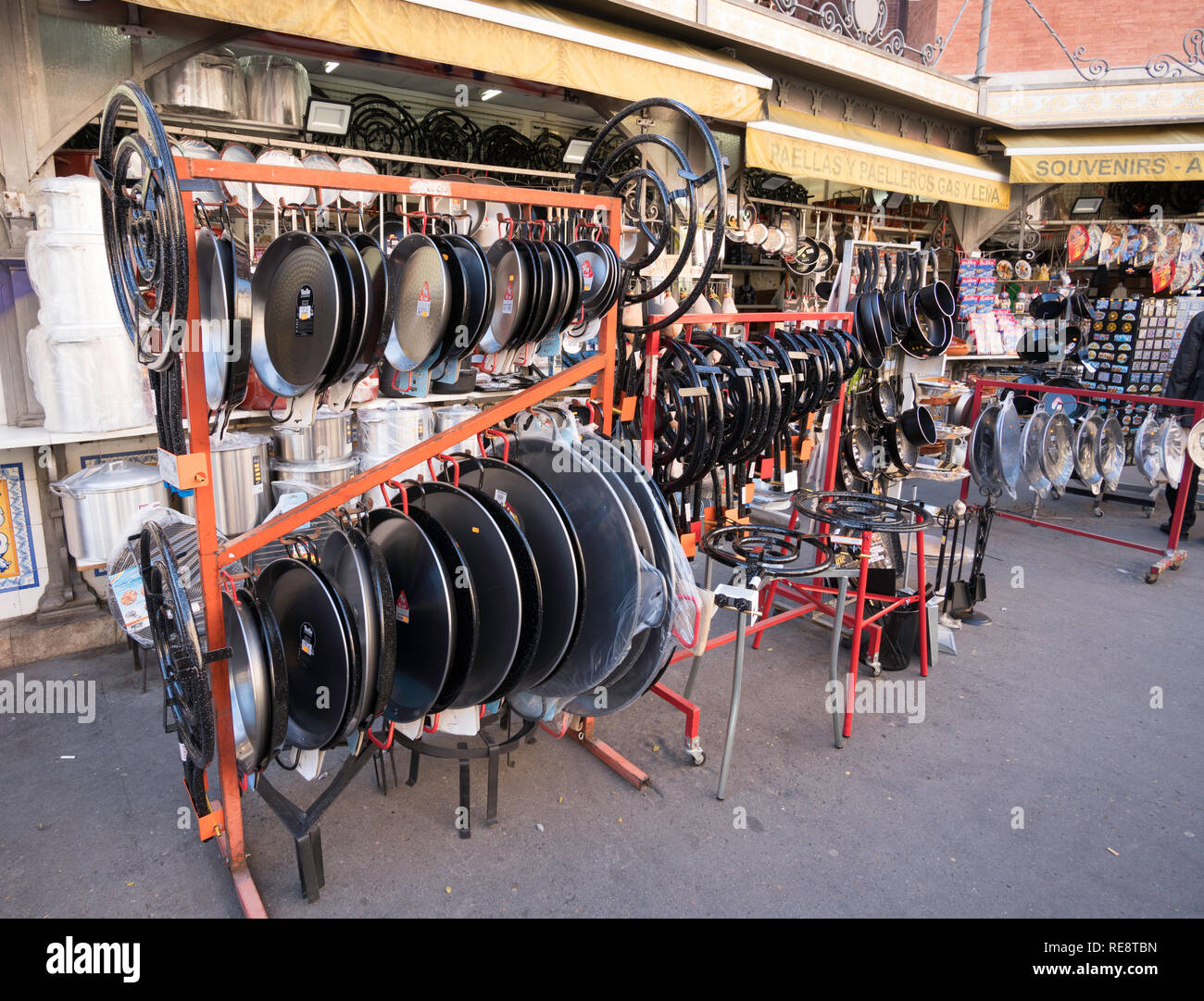 Magasin de vente d'ustensiles et casseroles paella à Valence, Espagne, Europe Banque D'Images