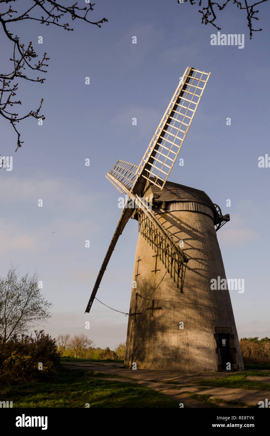 Moulin à vent de Bidston. Moulin à vent à Bidston, près de Birkenhead et Liverpool sur le Wirral, Merseyside, Angleterre Banque D'Images