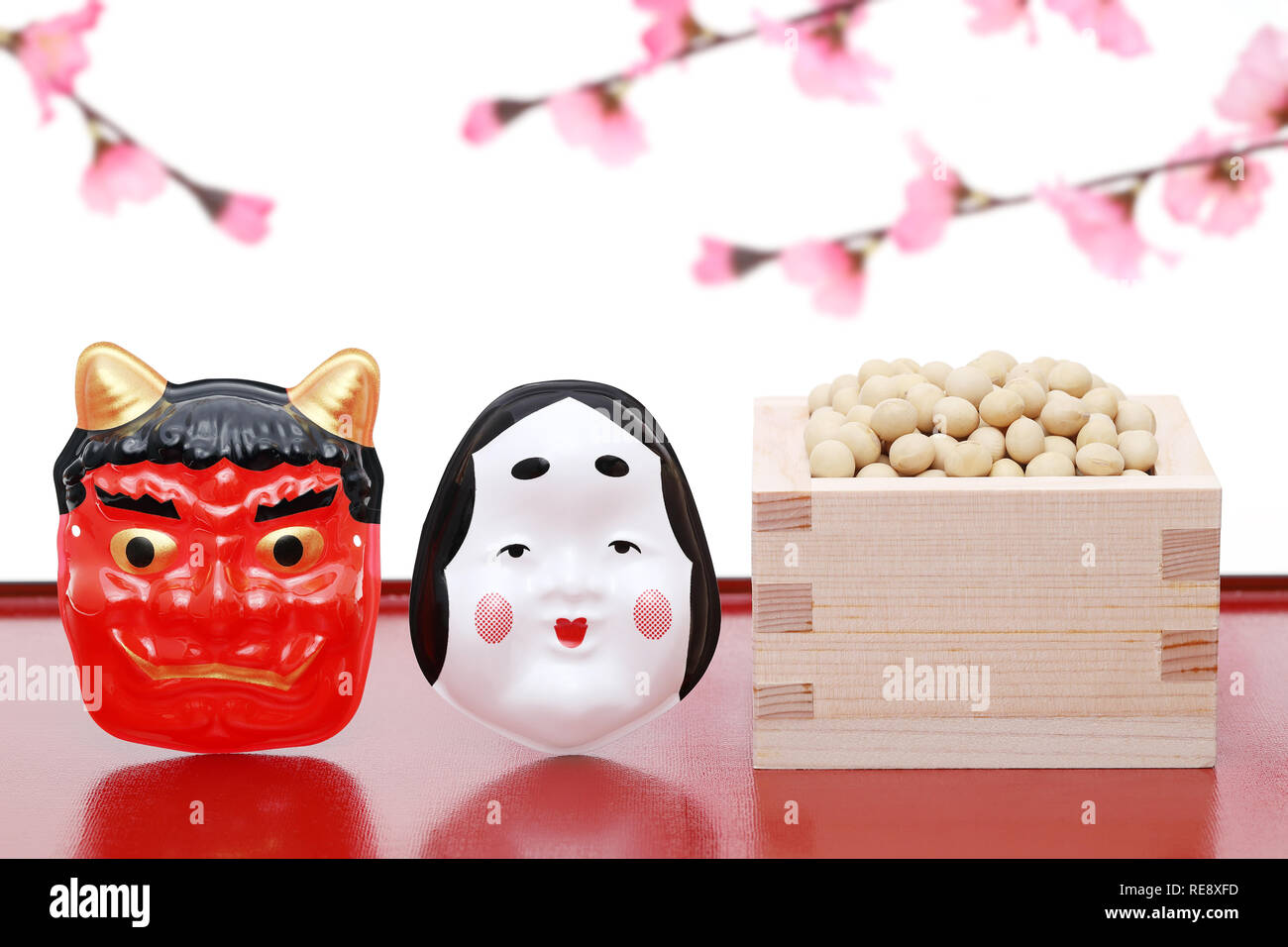 Événement traditionnel japonais, le soja et le masque de démon sont utilisés sur un événement annuel /Setsubun. Banque D'Images