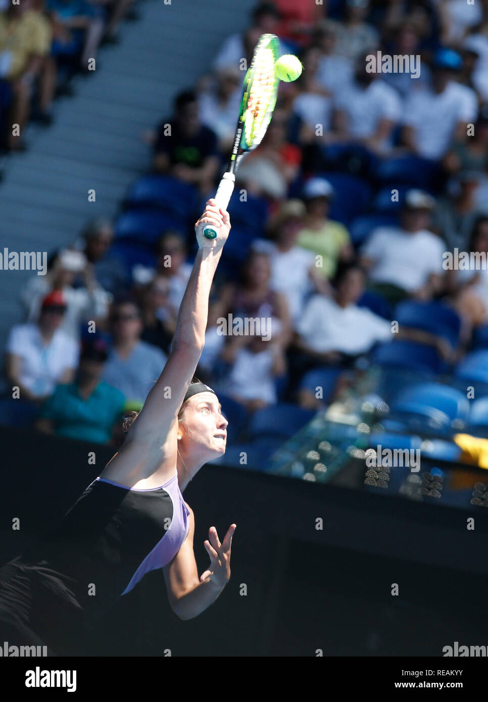 Melbourne Park, Melbourne, Australie. 21 Jan, 2019. Open de tennis d'Australie, jour 8 ; Anastasija Sevastova sert de la Lettonie contre Naomi Osaka de Japan Credit : Action Plus Sport/Alamy Live News Banque D'Images