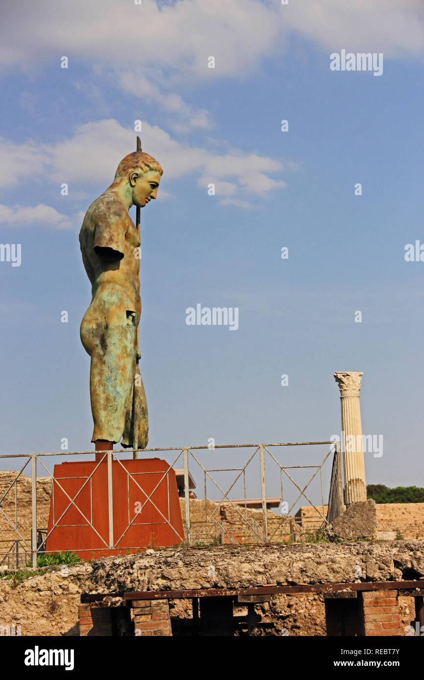 Sculpture d'Igor Mitoraj, Deadalus Pompei Banque D'Images
