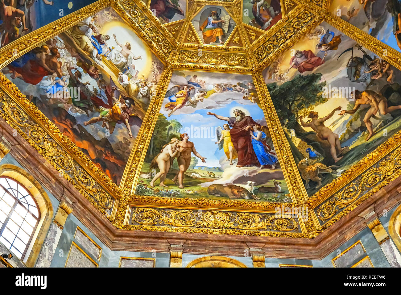 Adam Eve Dieu Dome Peinture Église San Lorenzo Medici Florence Toscane Italie. L'église de la famille Médicis Banque D'Images