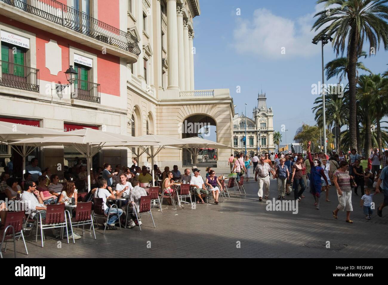 Plaza Portal de la Pau, Barcelone, Catalogne, Espagne Banque D'Images