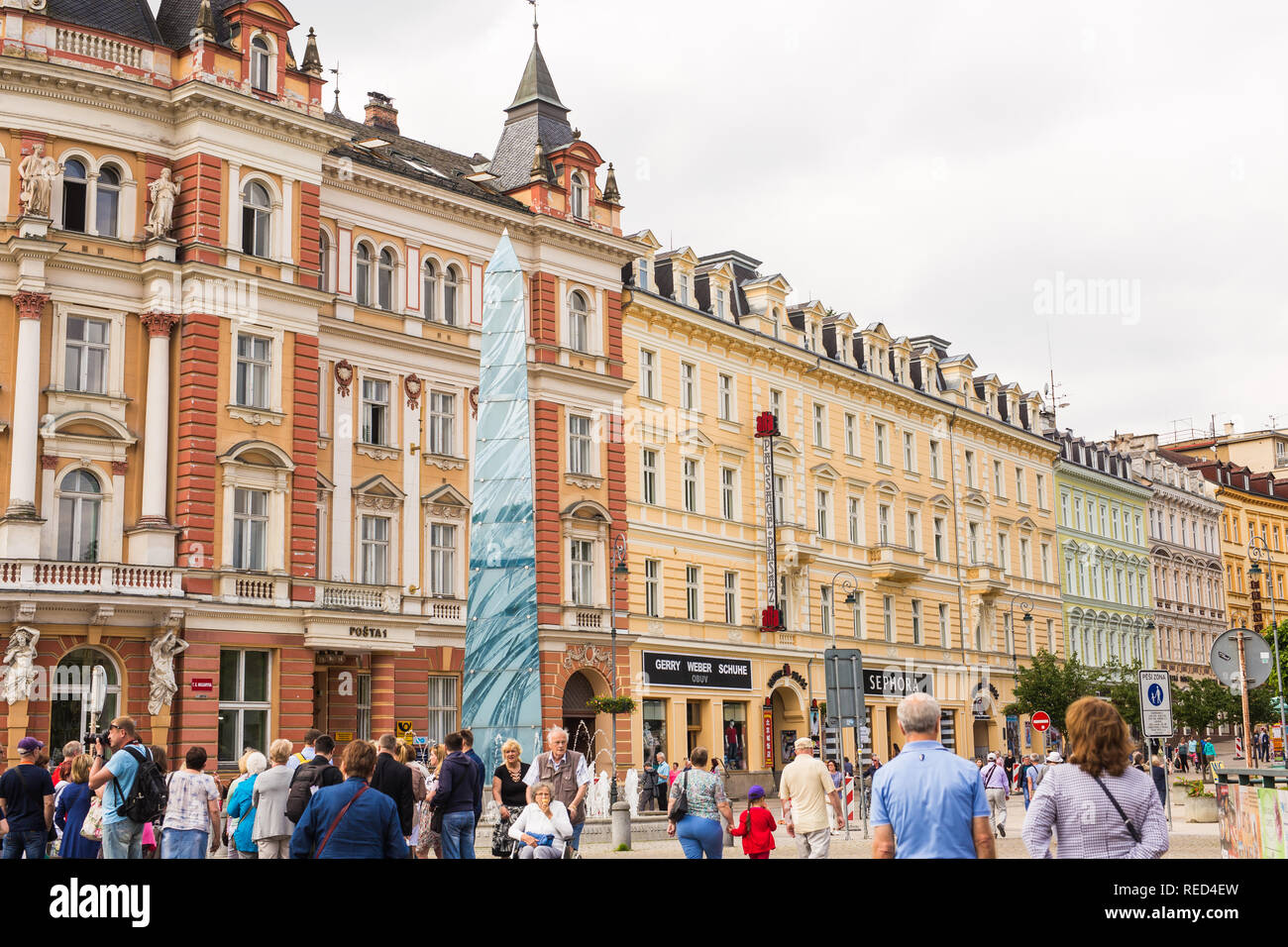 KARLOVY VARY, RÉPUBLIQUE TCHÈQUE - le 13 juin 2017 : Bel hôtel à Karlovy Vary, République tchèque. Il est le plus visité ville thermale en République Tchèque Banque D'Images